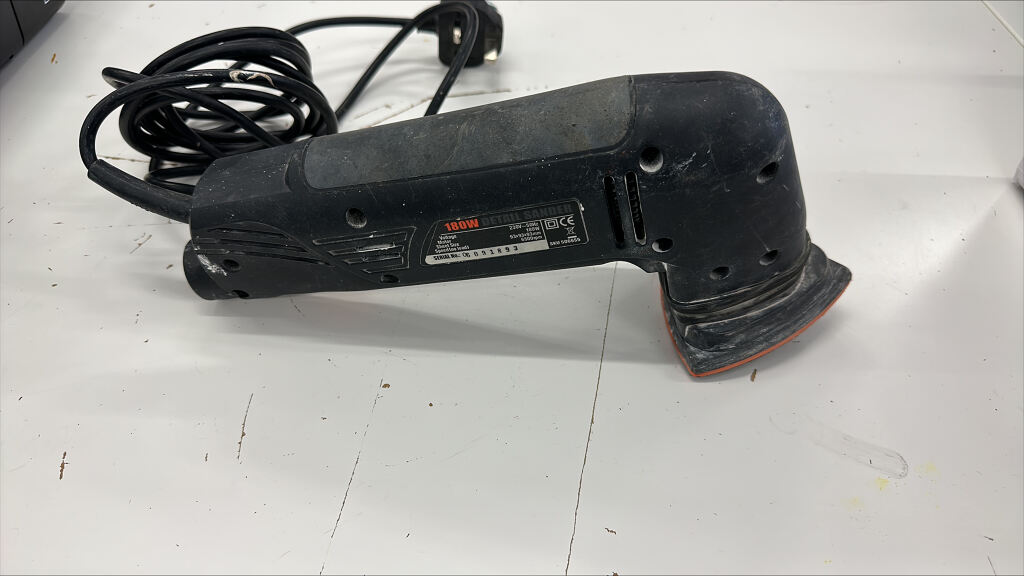 Share Shack Wickes Detail Sander (1708)